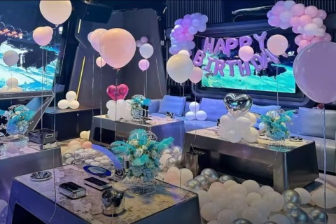 防城港皇后酒吧ClubQueen招聘,广西防城港酒吧招聘演员,住宿有房补