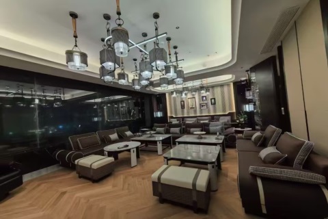 邵阳夜场舞台绽放青春风采