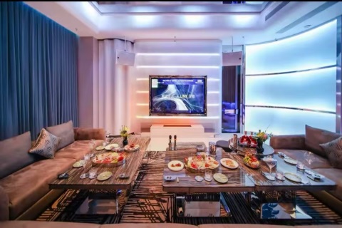 达州高端夜场诚聘女营销 专车接送待遇优